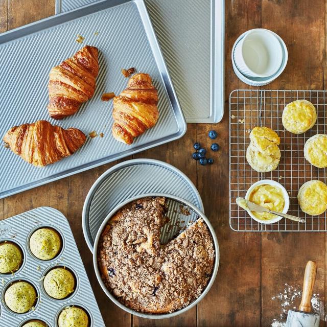 Holiday Baking, Bakeware