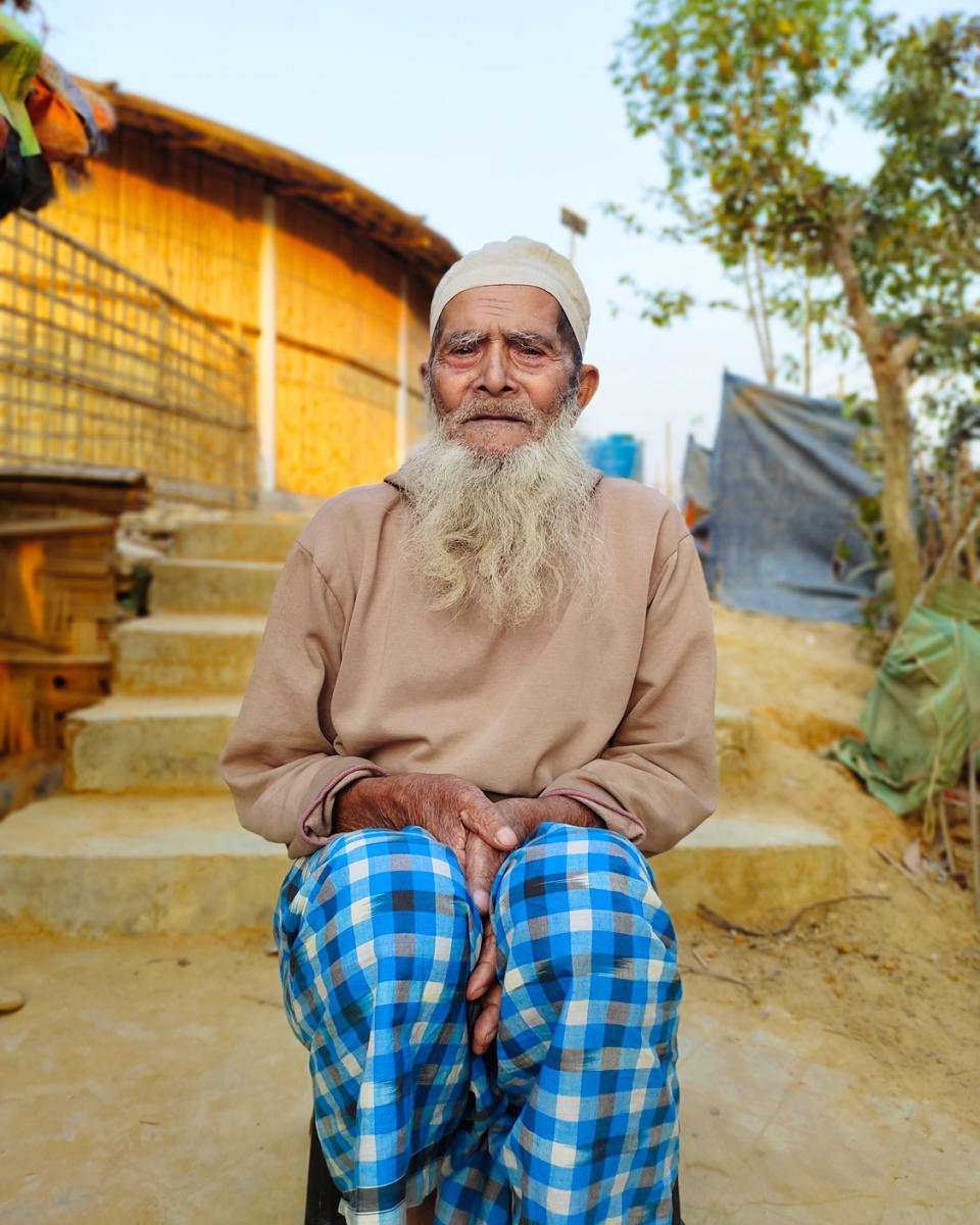 Muhammad Jalil, 102, is one of the oldest residents of the Cox’s Bazar camp. (Hujjat)