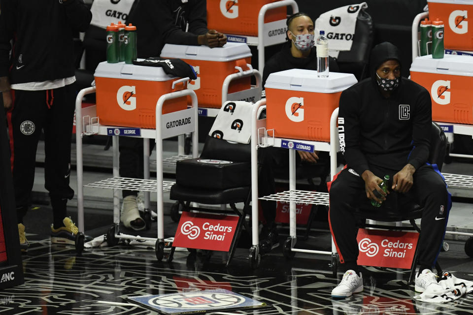 Kawhi Leonard on the bench. 