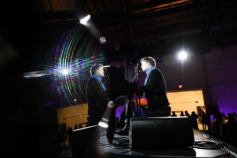 <h1 class="title">Rufus Wainwright performing</h1><cite class="credit">Photo: Billy Farrell / BFA</cite>