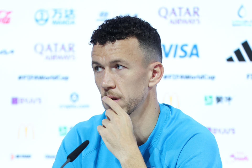 Ivan Perišić habló en conferencia de prensa previo al duelo de semifinales contra Argentina (Foto de: Mark Metcalfe - FIFA/FIFA via Getty Images)