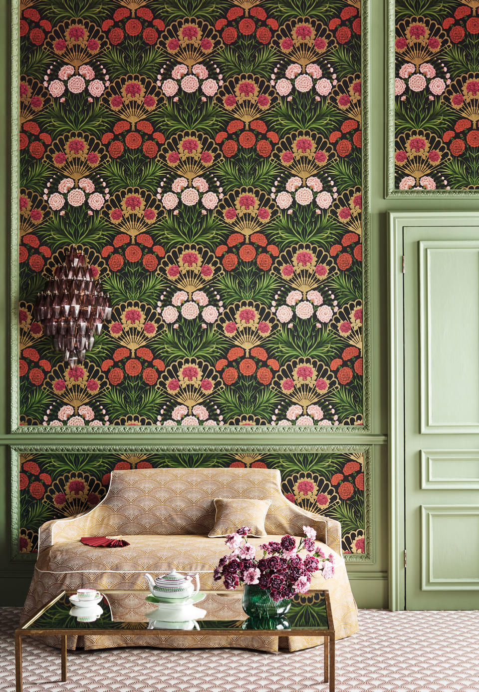 Match your woodwork color to your wallpaper
