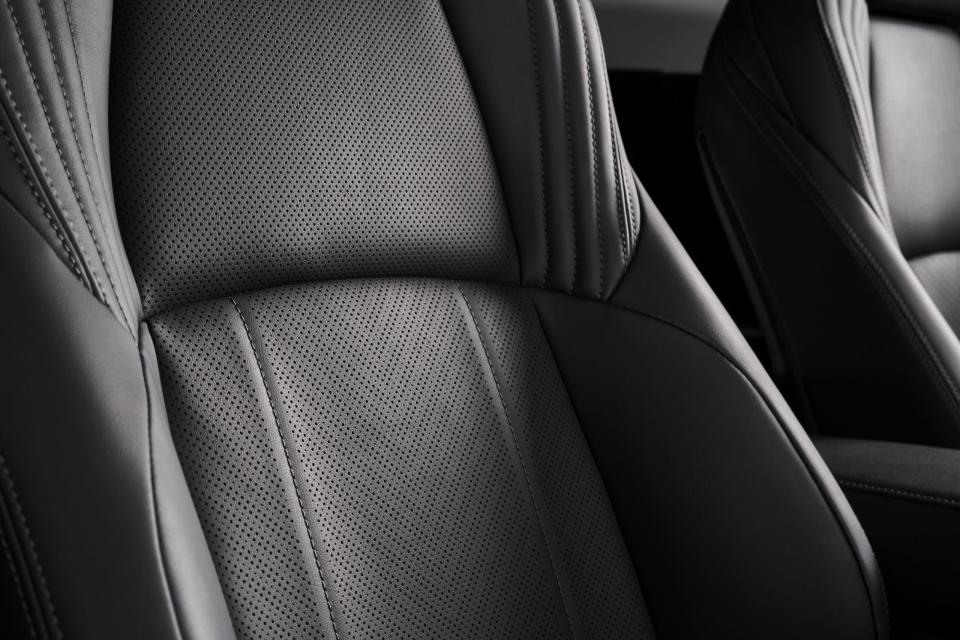 2021-Toyota-Venza_Interior_008-scaled.jpg