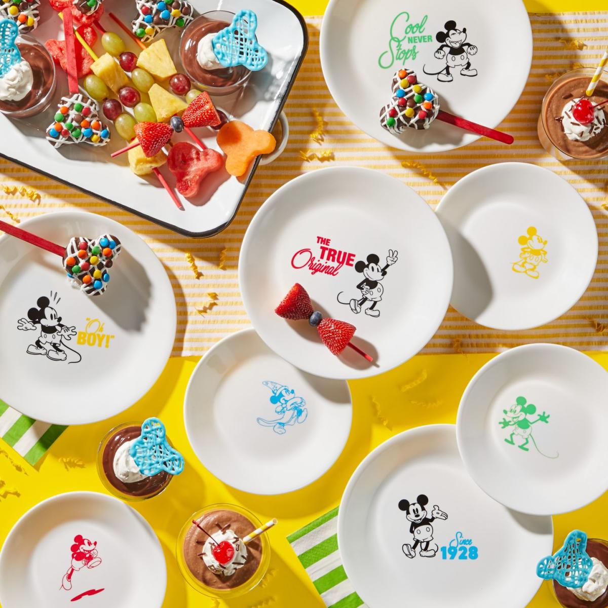 Pyrex Has A New Special Edition Mickey Mouse Collection