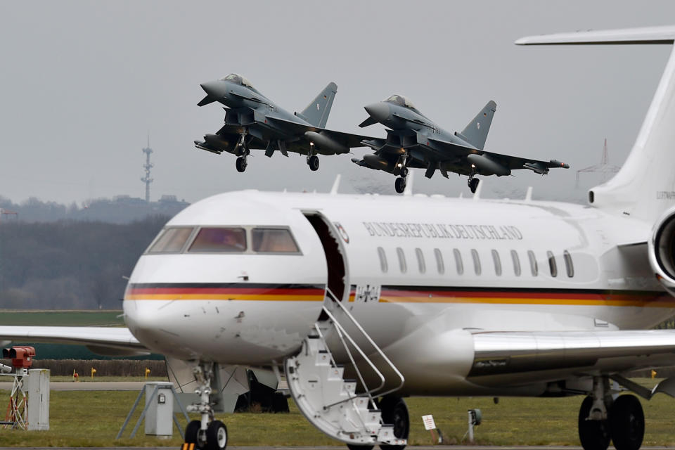 Kanzlerjets bleiben oft wegen Pannen am Boden. (Bild: AP Photo)