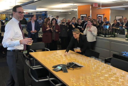 Reuters' President and Editor-in-Chief Stephen Adler speaks to newsroom staff after the global news agency won two Pulitzer prizes, in New York City, New York, U.S. April 16, 2018. REUTERS/Adrees Latif