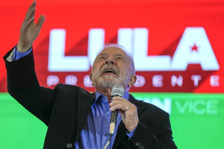 Lula, durante un acto de campaña con deportistas