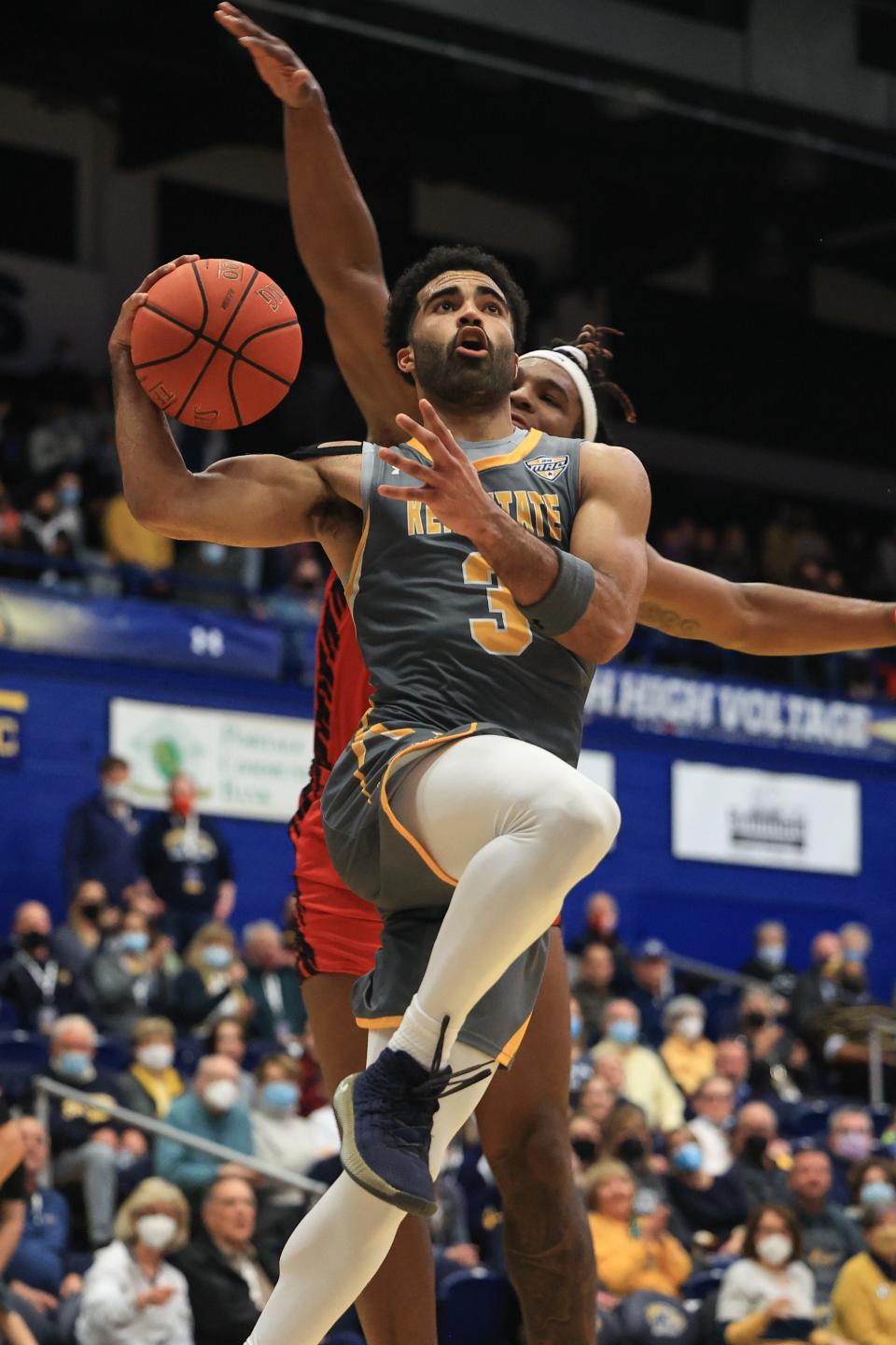 Sincere Carry led Kent State with 21 points and eight assists in Saturday's exhibition victory in Australia.