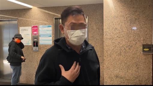 馬國女大生父親在基河會館接受媒體訪問，痛斥「殺人就是錯」要台灣政府還他公道。（圖／翻攝畫面）
