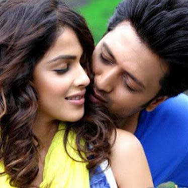 11 Most Romantic Moments Of Bollywood's Cutest Couple Riteish And Genelia