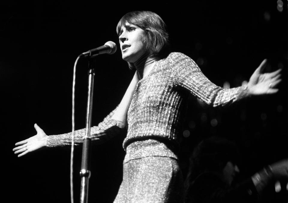 Image: Helen Reddy (Ian Dickson / Redferns/Getty Images file)