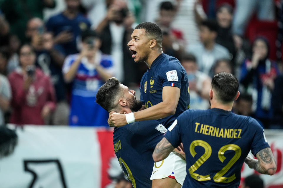 Giroud y Mbappé se han hecho cargo de la ofensiva francesa. (Foto: Ayman Aref/NurPhoto via Getty Images)