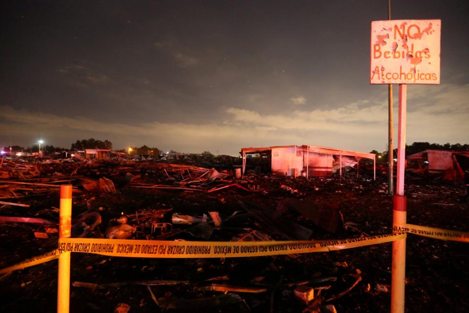 FOTOS: El mercado de Tultepec, antes y después de la explosión
