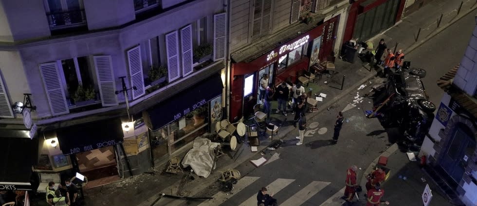 Le conducteur du véhicule a pris la fuite à pied.
