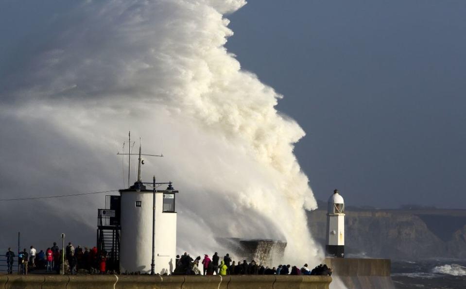 A massive wave