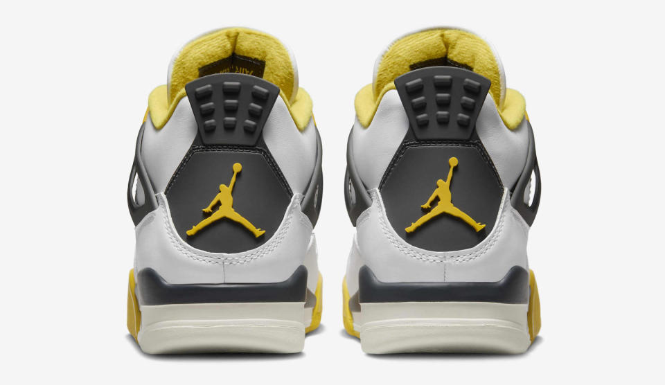 Air Jordan 4 Vivd Sulfur 