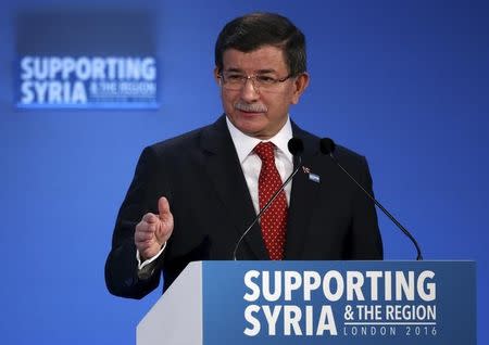 Turkish Prime Minister Ahmet Davutoglu speaks at the donors Conference for Syria in London, Britain February 4, 2016. REUTERS/Dan Kitwood/pool