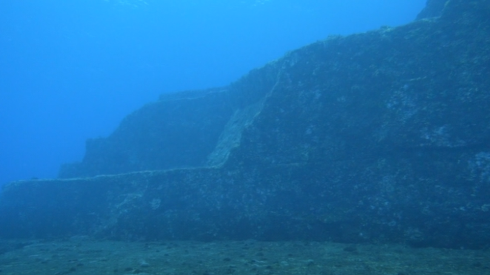 Monumento Yonaguni