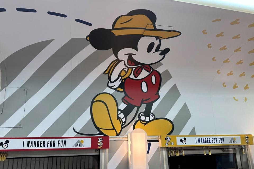 樂高推出Disney 100周年系列經典限定商品，配合迪士尼主題列車展出