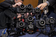 <p>Remote cameras are set-up in the Senate Intelligence Committee hearing room ahead of testimony by former Federal Bureau of Investigation (FBI) Director James Comey in Washington. (Photo: Andrew Harrer/Bloomberg via Getty Images) </p>