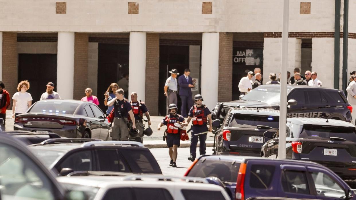 PHOTO: Police officers at the scene of a shooting at Apalachee High School in Winder, Georgia, September 4, 2024. (Erik S Lesser/EPA-EFE/Shutterstock)