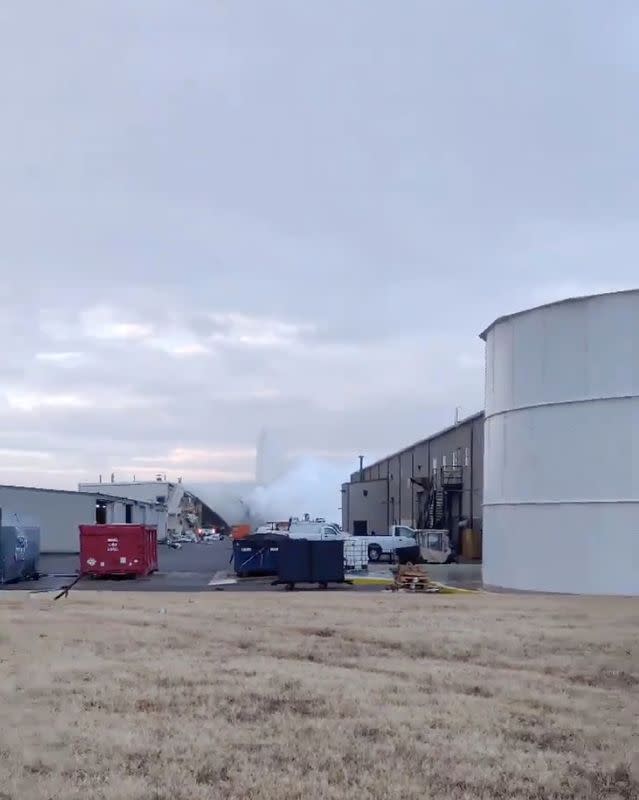 nitrogen tank explosion