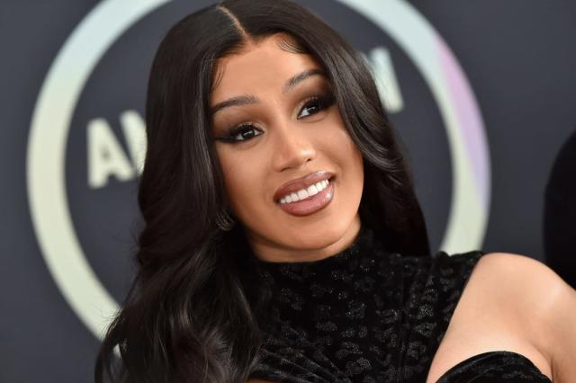 Cardi B Shows Off 'Beautiful' Christmas Decorations