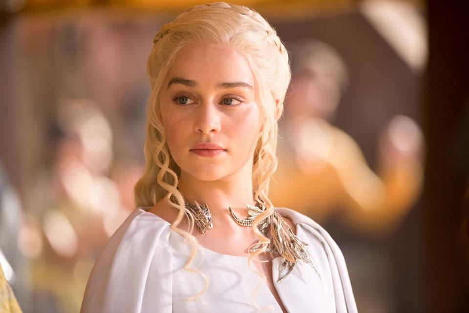 game of thrones season 5 episode 9 emilia clarke as daenarys targaryen