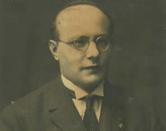 <span class="caption">Karl Polanyi in 1923.</span> <span class="attribution"><a class="link " href="http://www.concordia.ca/research/polanyi/cunews/artsci/polanyi/2014/02/27/conference-enduring-legacy-karl-polanyi.html" rel="nofollow noopener" target="_blank" data-ylk="slk:Karl Polanyi Institute of Political Economy;elm:context_link;itc:0;sec:content-canvas">Karl Polanyi Institute of Political Economy</a></span>