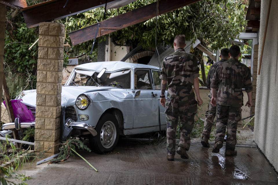 Flash floods tear through southwestern France