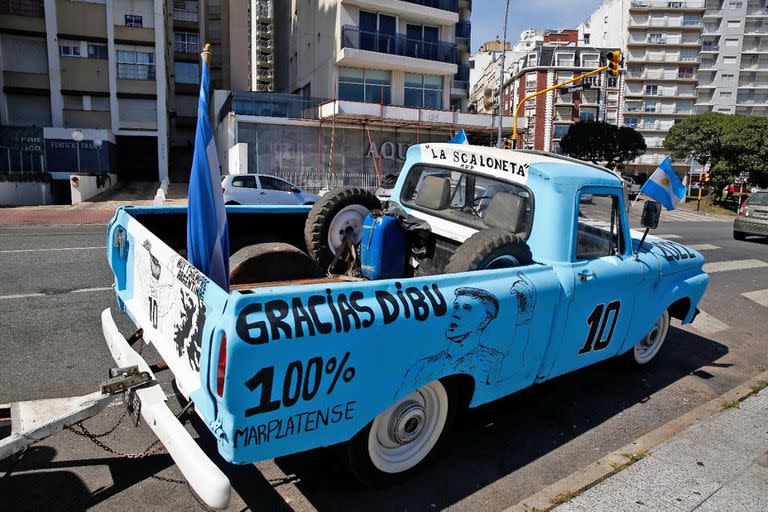 La "Dibuneta" recorre las calles de Mar del Plata