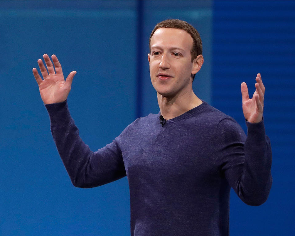 Muss sich trotzdem keine Sorgen machen: Mark Zuckerberg bleibt einer der reichsten Menschen der Welt. (Bild: AP Photo)