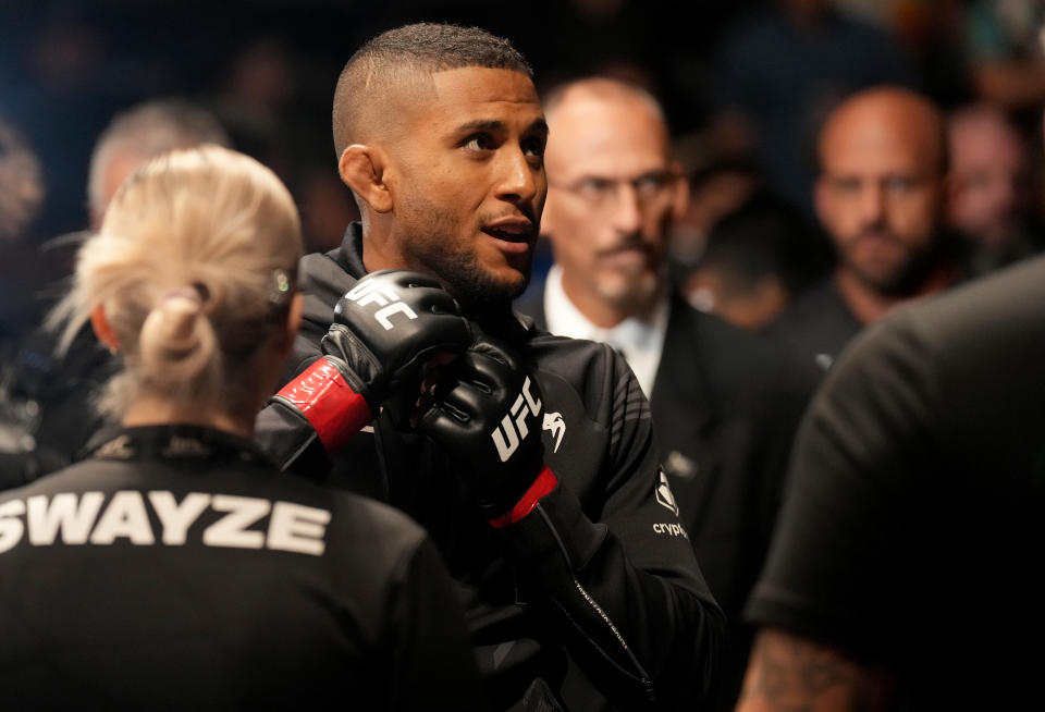 Aug 13, 2022; San Diego, California, USA; Youssef Zalal (red gloves) before his fight against Da’Mon Blackshear (blue gloves) during UFC Fight Night at Pechanga Arena. Mandatory Credit: Joe Camporeale-USA TODAY Sports