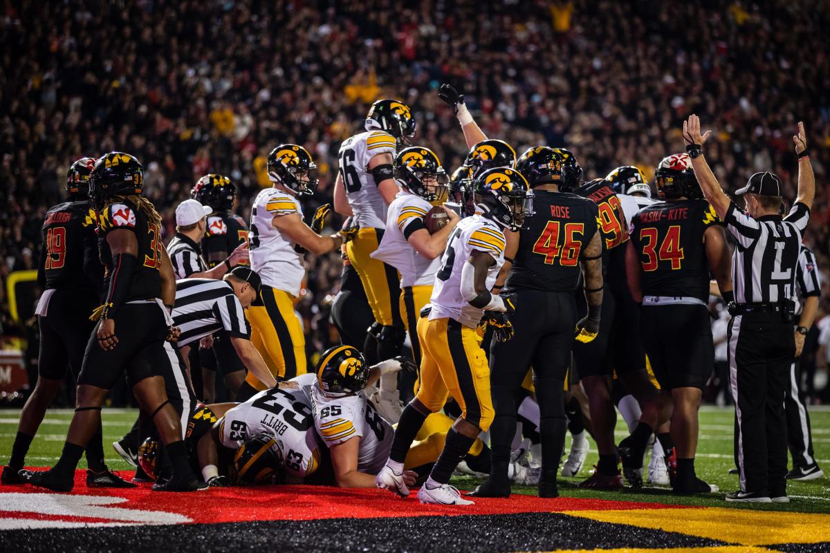 Iowa, Penn State move up in top five as Big Ten dominates USA TODAY
