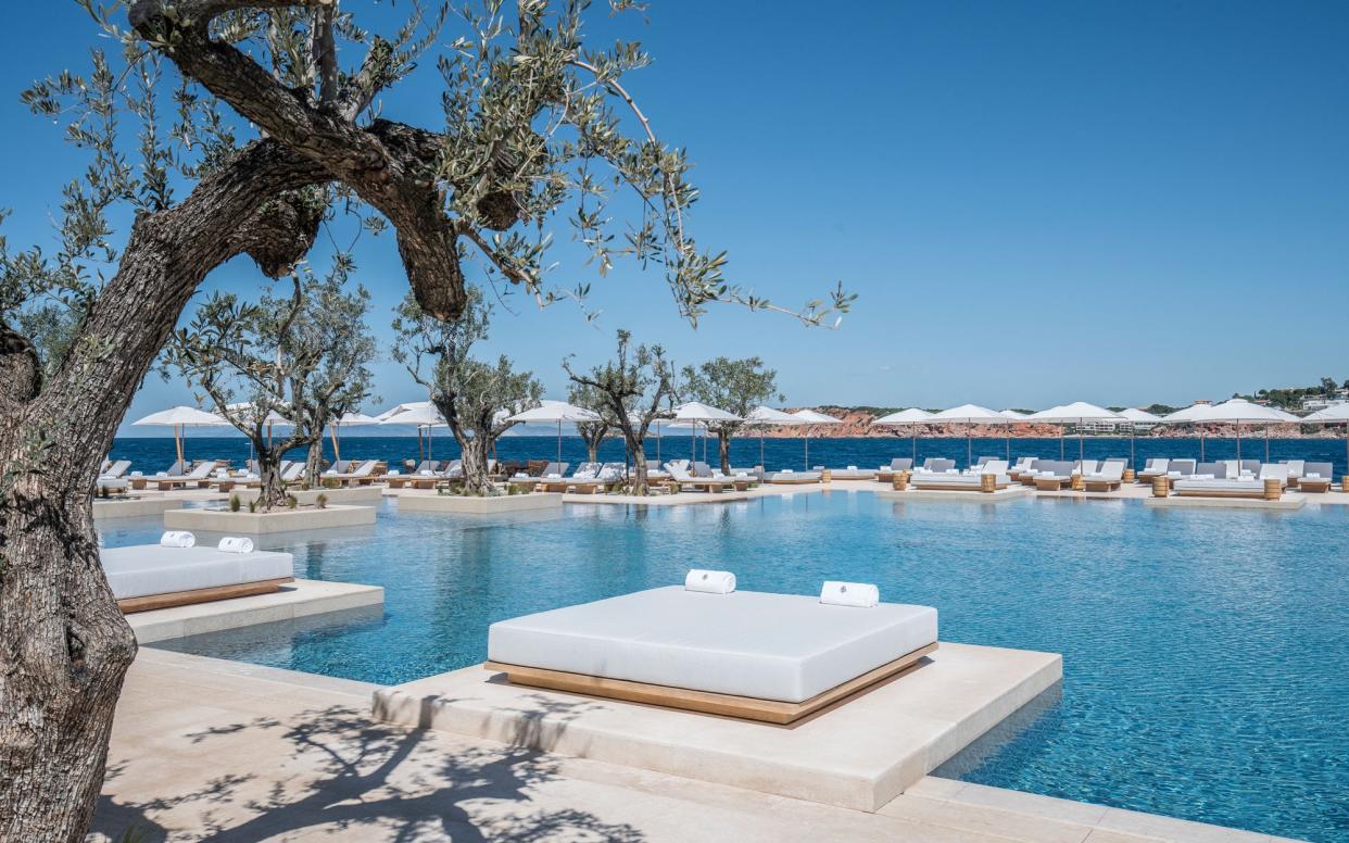 The facilities at the swish Four Seasons Astir Palace Hotel Athens are a knock-out - KENSEET