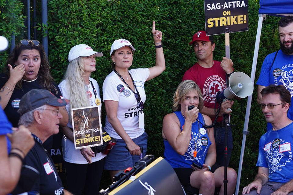 Strike Picket Line Accessibility Story