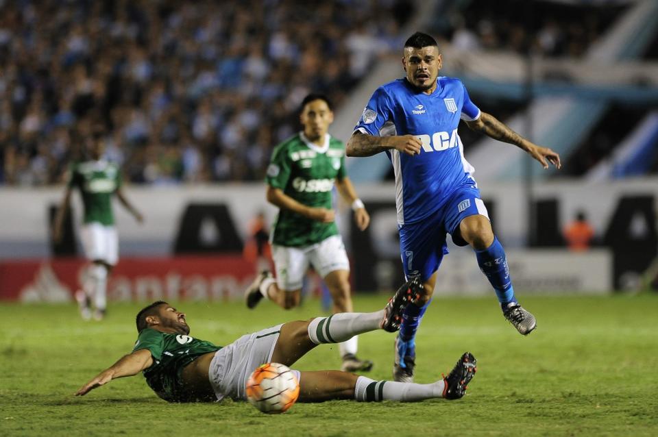 Gustavo Bou de Racing. 
Racing vs Deportivo Cali.
Copa Libertadores 2016 - Segunda Fase.
7 de abril de 2016.
Estadio: Presidente Peron (Avellaneda, Argentina).
Foto: Jorge Baravalle / Photogamma. Foto: Javier Garcia Martino / Photogamma (5525_07042016rac-cal)