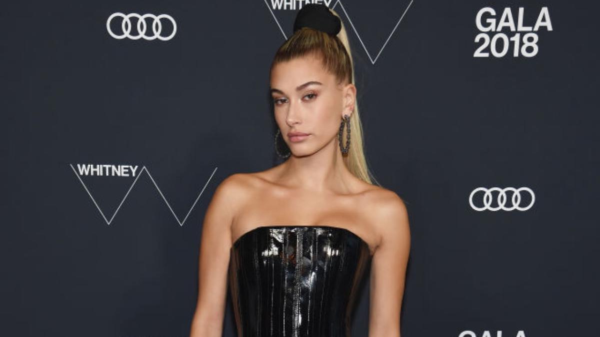 Hailey Baldwin Flashes Massive Engagement Ring On Cover Of Vogue Mexico 5427