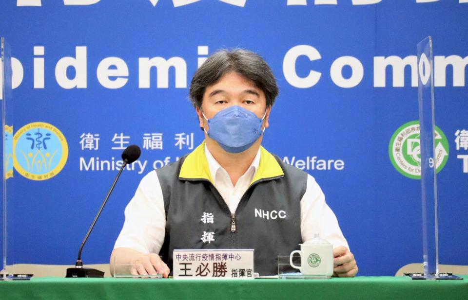 10月初著手開邊境，王必勝表示，先增入境總量、開放觀光再「0+7」。(檔案照片／指揮中心提供)