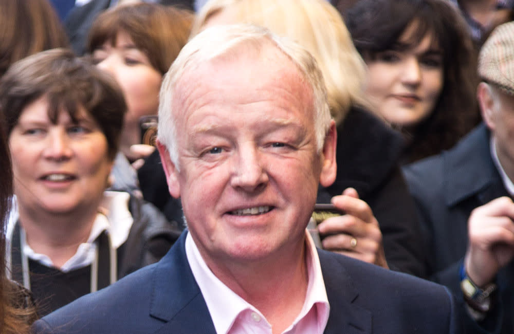 Les Dennis won't try to imitate Lennard Pearce in Only Fools and Horses musical credit:Bang Showbiz