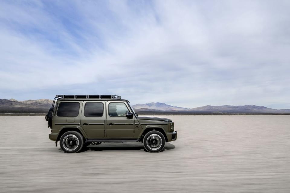 2025 mercedes amg g63 press images