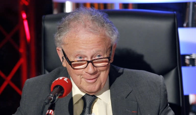 L'animateur des "Grosses têtes", Philippe Bouvard, le 29 mars 2010 dans les studios de la radio RTL à Paris (PATRICK KOVARIK)