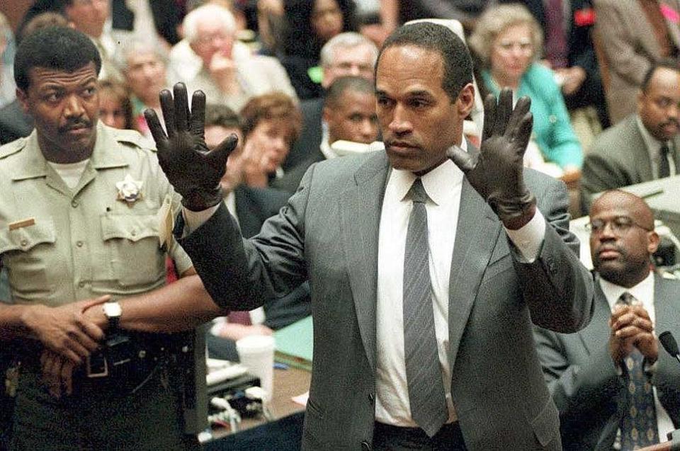 oj wearing the gloves in court