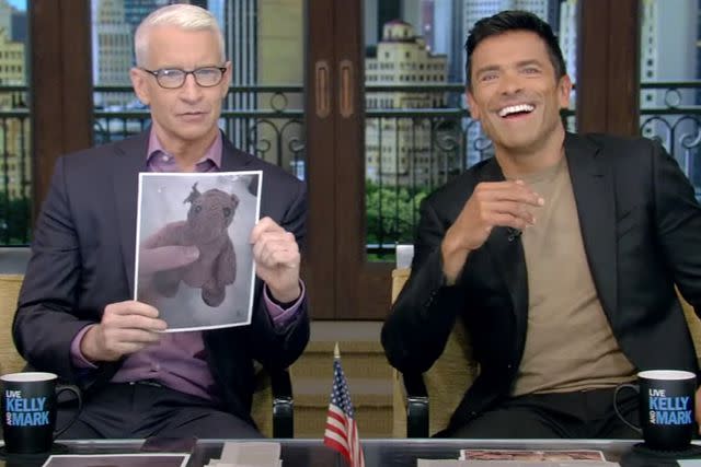 <p>LiveKellyandMark/YouTube</p>