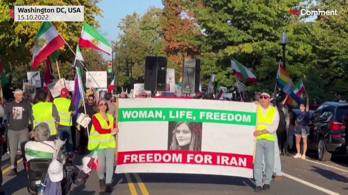 Des Manifestants Défilent Dans Les Rues De Washington Dc En Solidarité Avec Les Protestations De