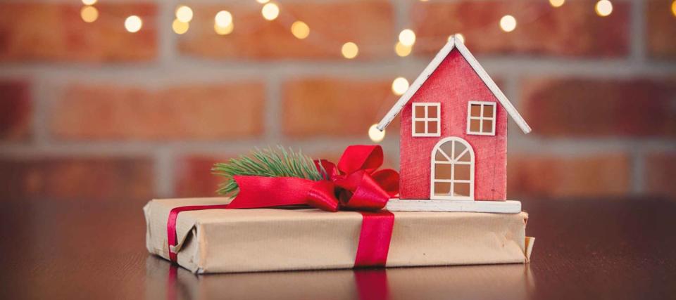 Gift to Borrowers: Lowest December Mortgage Rates in 7 Years