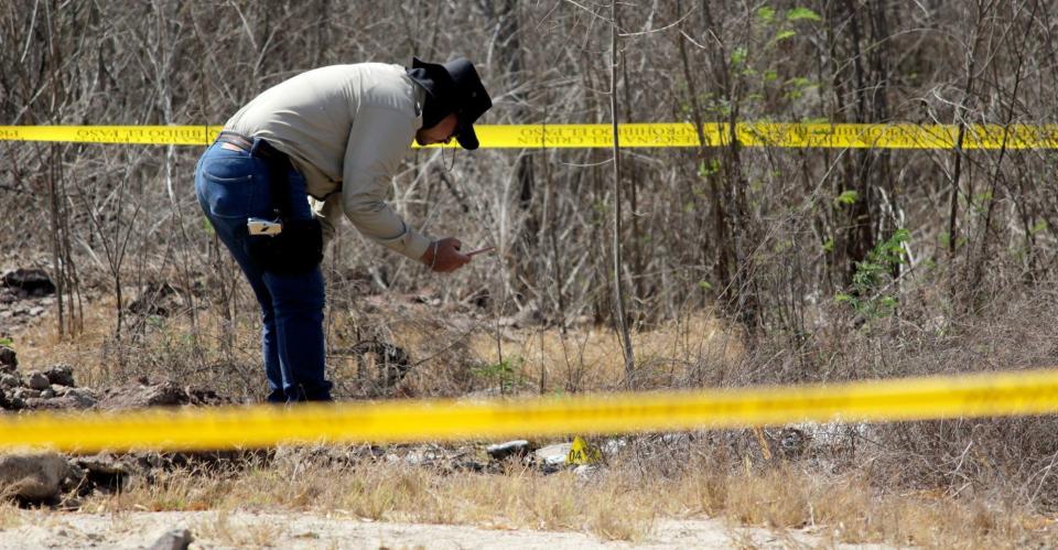 Hallan fosa clandestina con fragmentos óseos y ropa en Playa Vicente, Veracruz