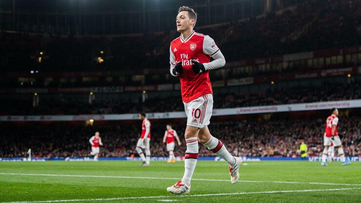 Mesut Özil spielt für Arsenal London – der Verein distanzierte sich von Aussagen des Fußballspielers. Foto: dpa