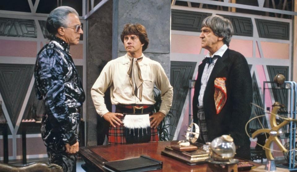 Frazer Hines and Patrick Troughton looking decidedly older in the 1985 Doctor Who story "The Two Doctors" gave rise to the Season 6B theory.