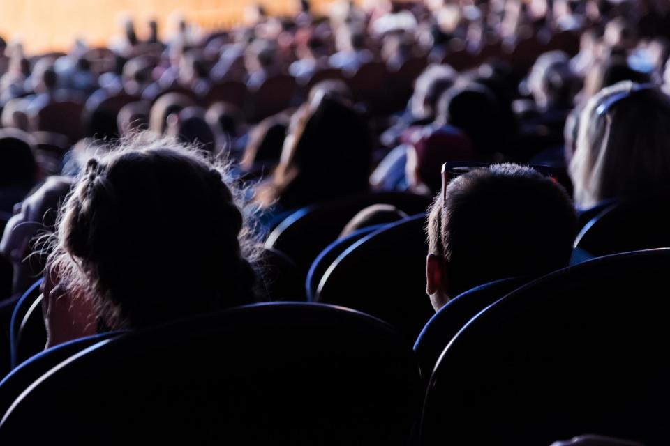 Accident: The man got his head trapped in a seat when he was retrieving his phone: Shutterstock / lapandr